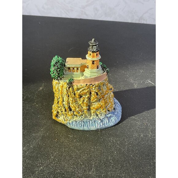 Miniature Lighthouse On Cliff Figurine With Water Base - Picture 3 of 6